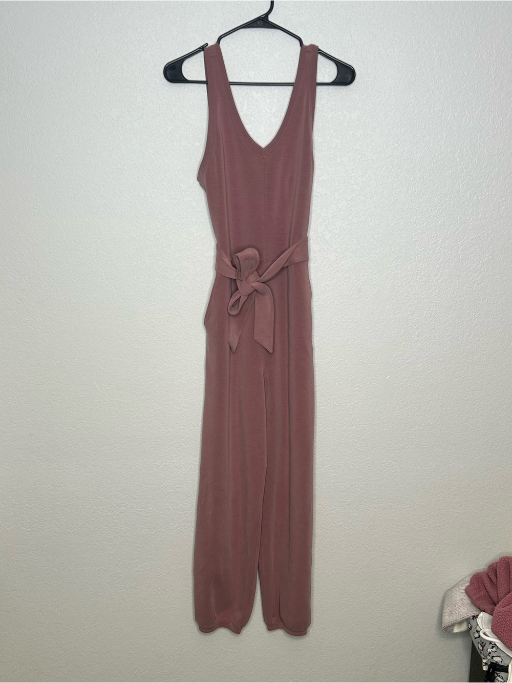 Lululemon Sleeveless Mauve Wide-Leg Jumpsuit with Waist Tie